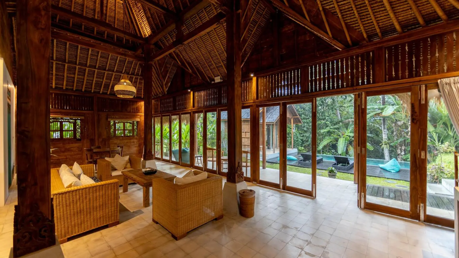 Rumah Guci Ubud Lodge